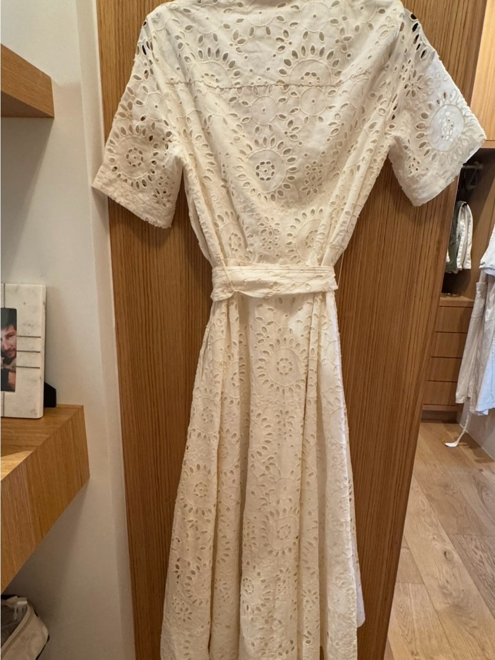 Zara white embroidery dr - Picture 6 of 9